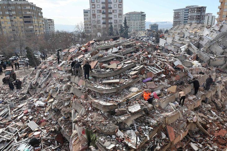 Acının tarifi yok... Deprem sonrası ülkeyi yasa boğan görüntüler... 32