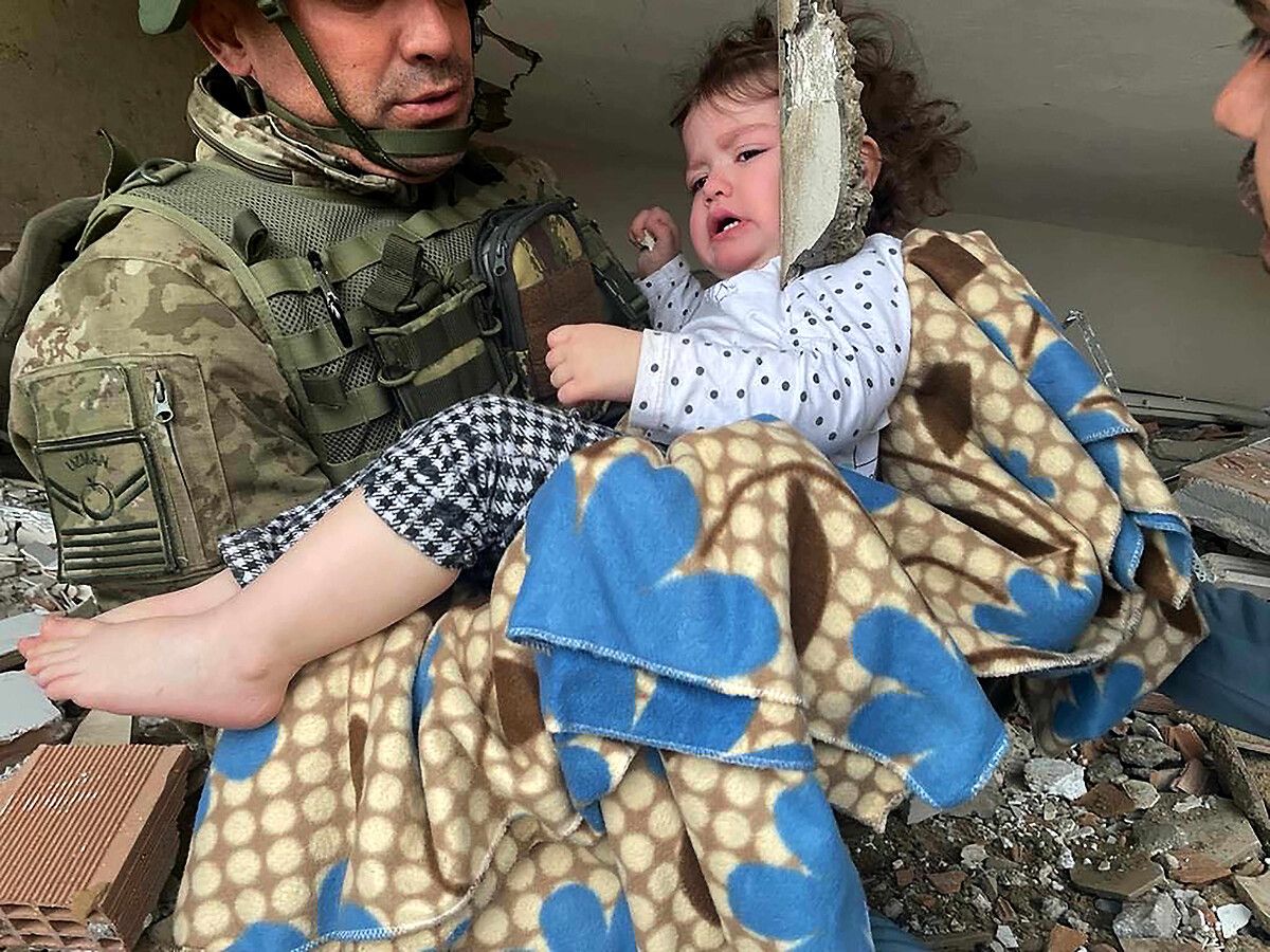 Acının tarifi yok... Deprem sonrası ülkeyi yasa boğan görüntüler... 41