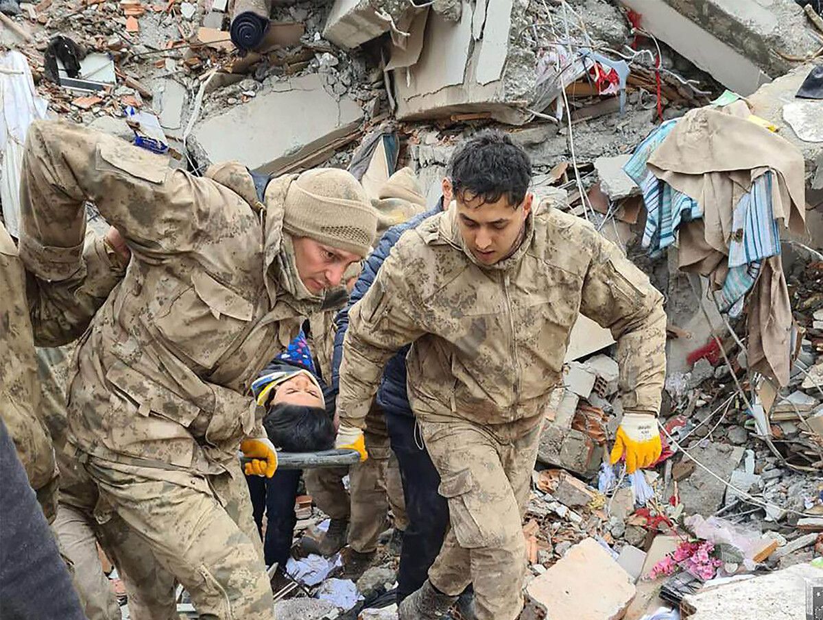 Acının tarifi yok... Deprem sonrası ülkeyi yasa boğan görüntüler... 44