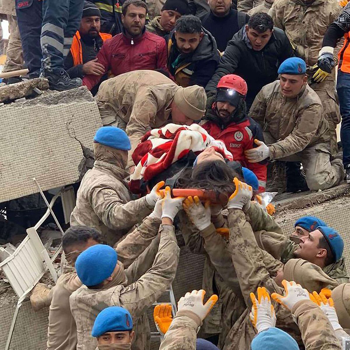 Acının tarifi yok... Deprem sonrası ülkeyi yasa boğan görüntüler... 45