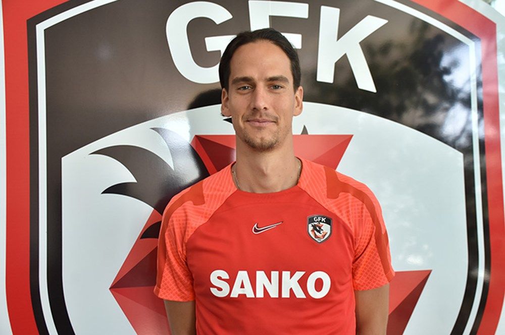 Depremi yaşayan futbolcular o anları anlattı: Kıyamet kopmuş gibiydi... 4