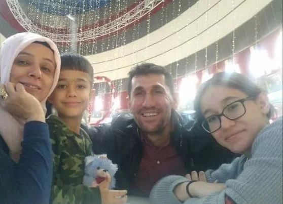 Depremin 4. gününden en acı kareler... Enkazda hayatını kaybedenler son yolculuğuna uğurlandı! 5