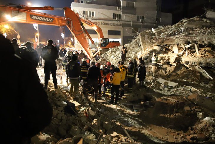 94 saat sonra gelen mucize! Hayatta kalabilmek için idrarını içti 1