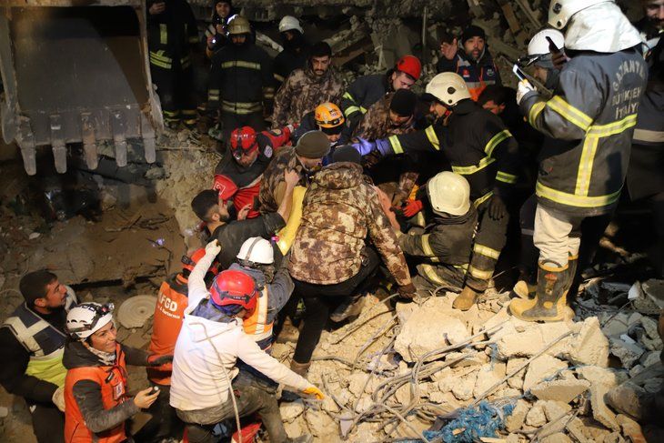 94 saat sonra gelen mucize! Hayatta kalabilmek için idrarını içti 10