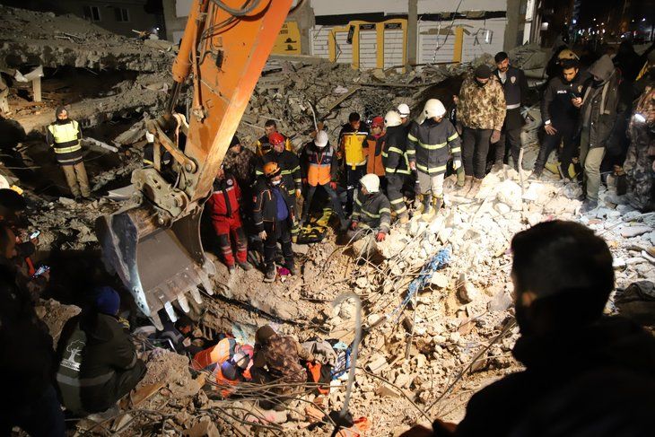 94 saat sonra gelen mucize! Hayatta kalabilmek için idrarını içti 2