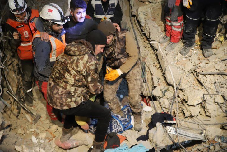 94 saat sonra gelen mucize! Hayatta kalabilmek için idrarını içti 4