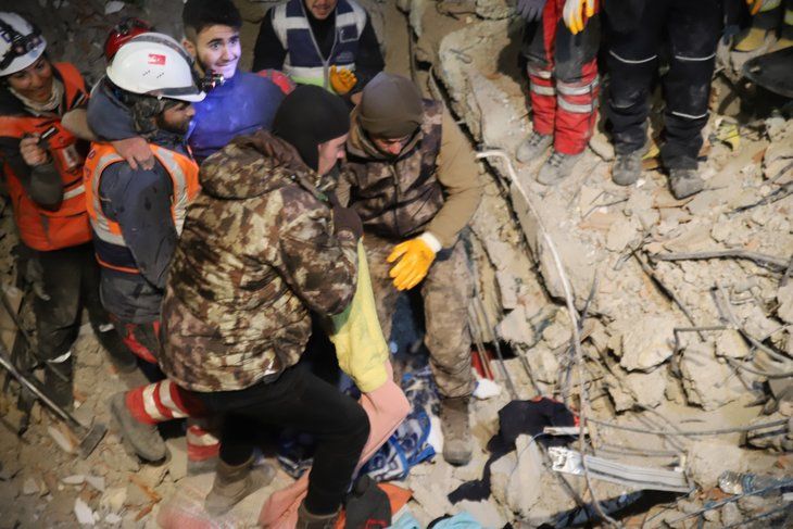 94 saat sonra gelen mucize! Hayatta kalabilmek için idrarını içti 5