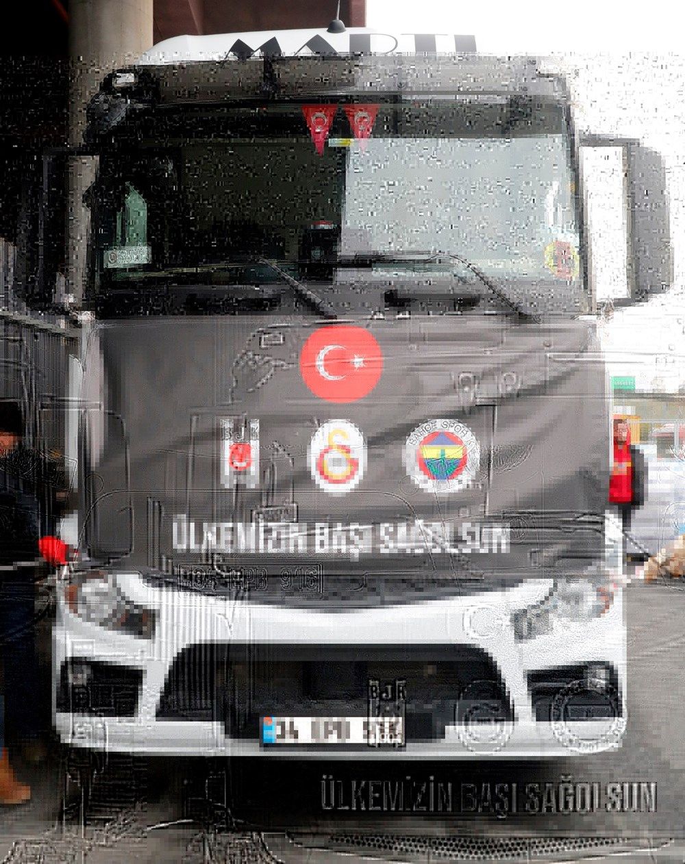 Beşiktaş, Fenerbahçe ve Galatasaray depremzedelere yardım için birleşti! 3