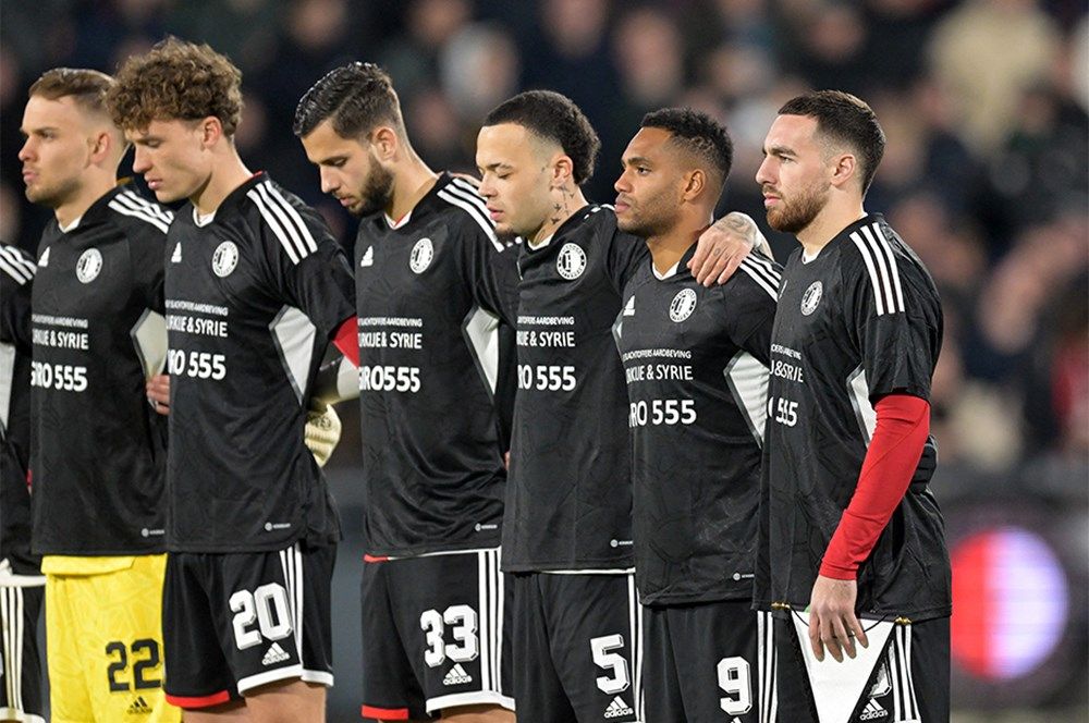 Spor dünyası Türkiye için saygı duruşunda bulundular! 4
