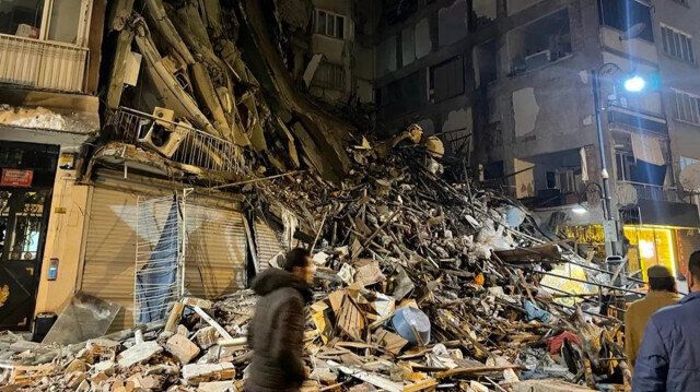 Yıkıcı depremin ardından uzman isim uyarıda bulundu: Artış şoklarını maalesef yaşayacağız! 6