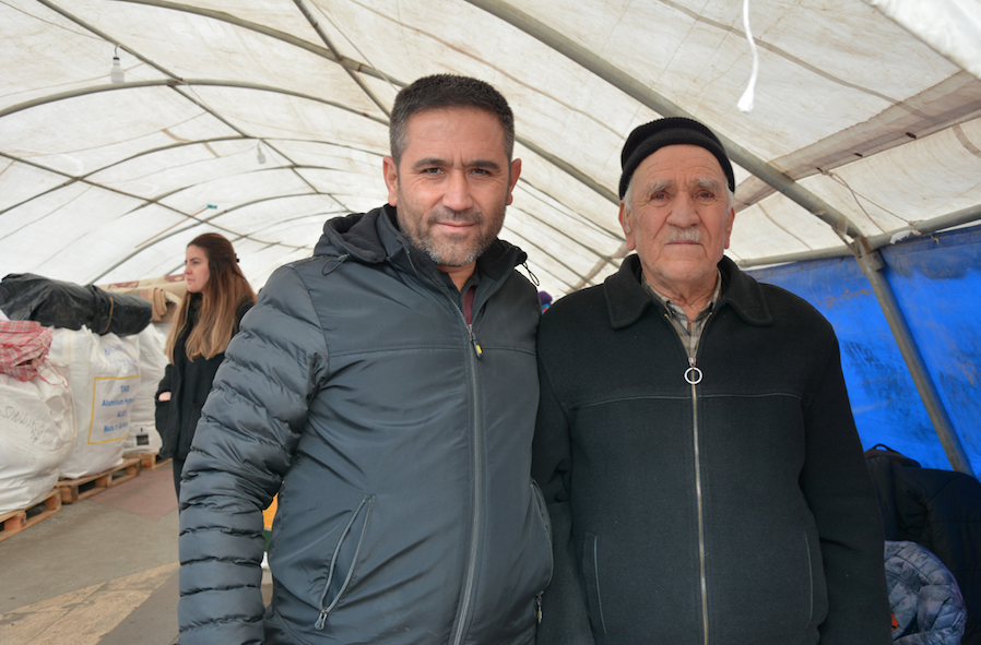 Umre hayalinden vazgeçen Mehmet amca parasını Kızılay'a bağışladı 4