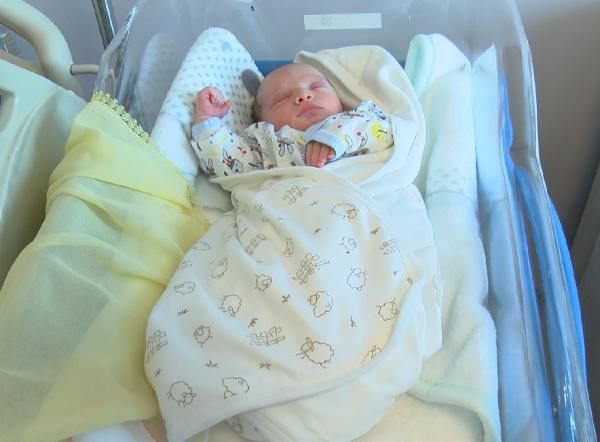Doğuma 3 gün kala depreme yakalandı! Depremzede anne yaşadığı korku dolu anları anlattı 4