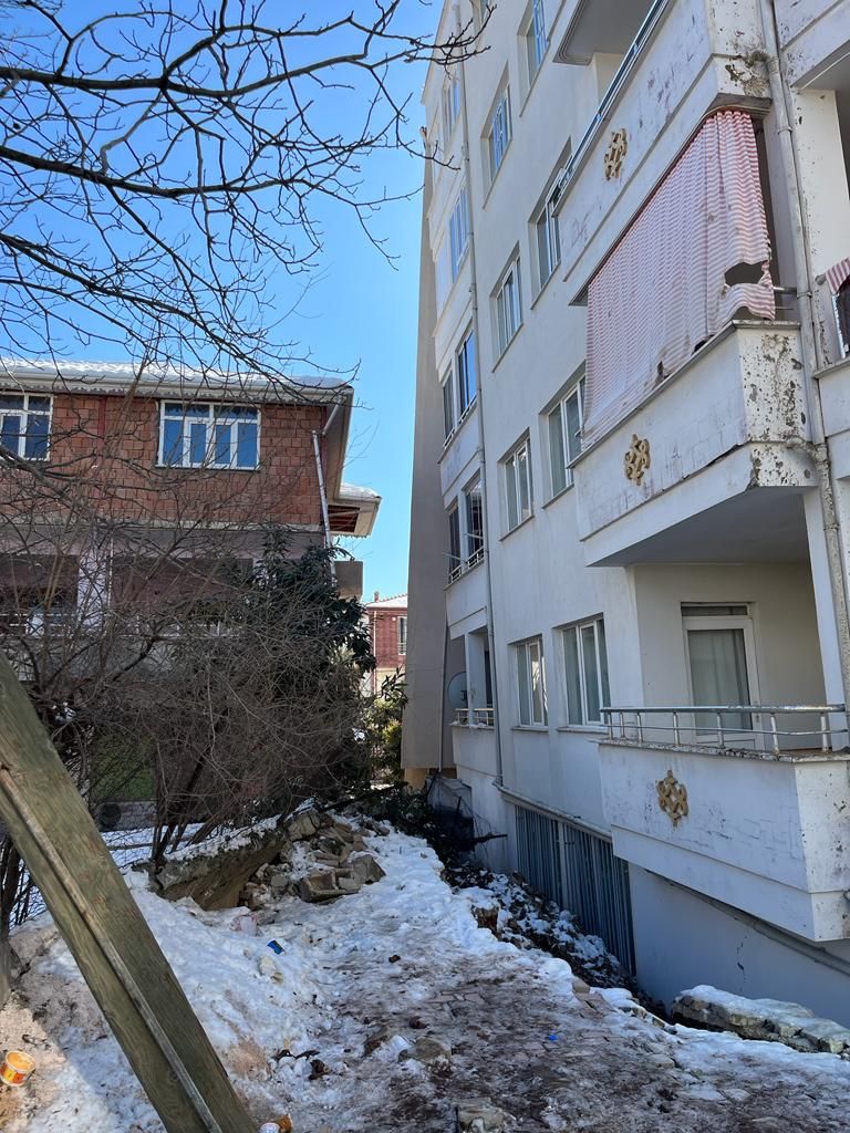 AK Parti milletvekili Erol Kaya'dan dikkat çeken öneri: Depremin unutulmaması için açık hava müzesi oluşturulmalı 5