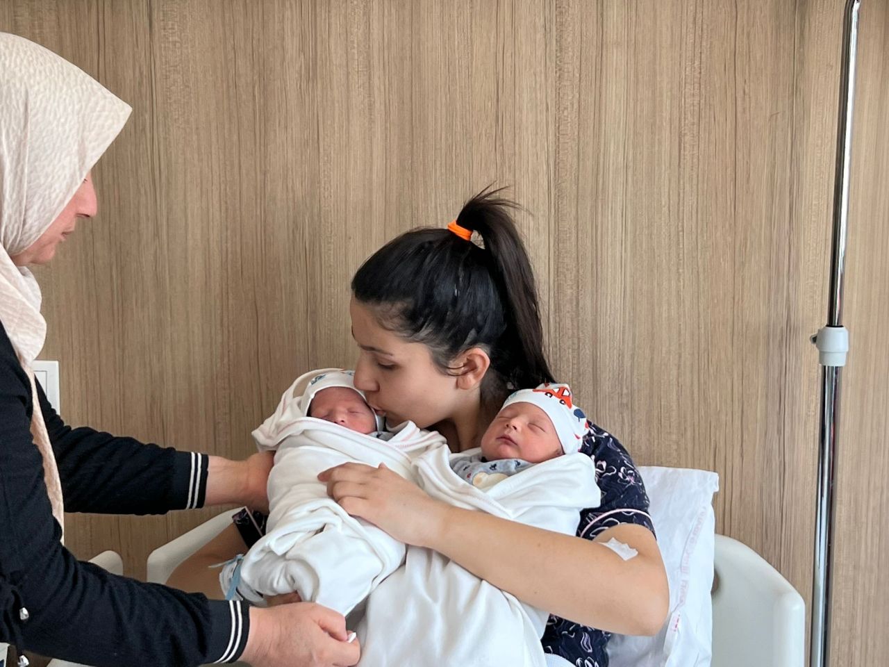 Karnında ikizleriyle depreme yakalandı! İkizler Ankara'da dünyaya geldi 3