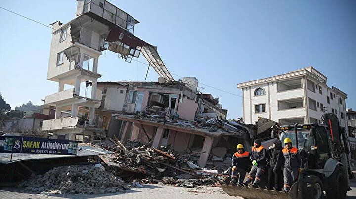 Çevre, Şehircilik ve İklim Değişikliği Bakanlığı, 10 ilde hasar tespit çalışması yaptı! İşte depremden en çok etkilenen il ve ilçeler 13