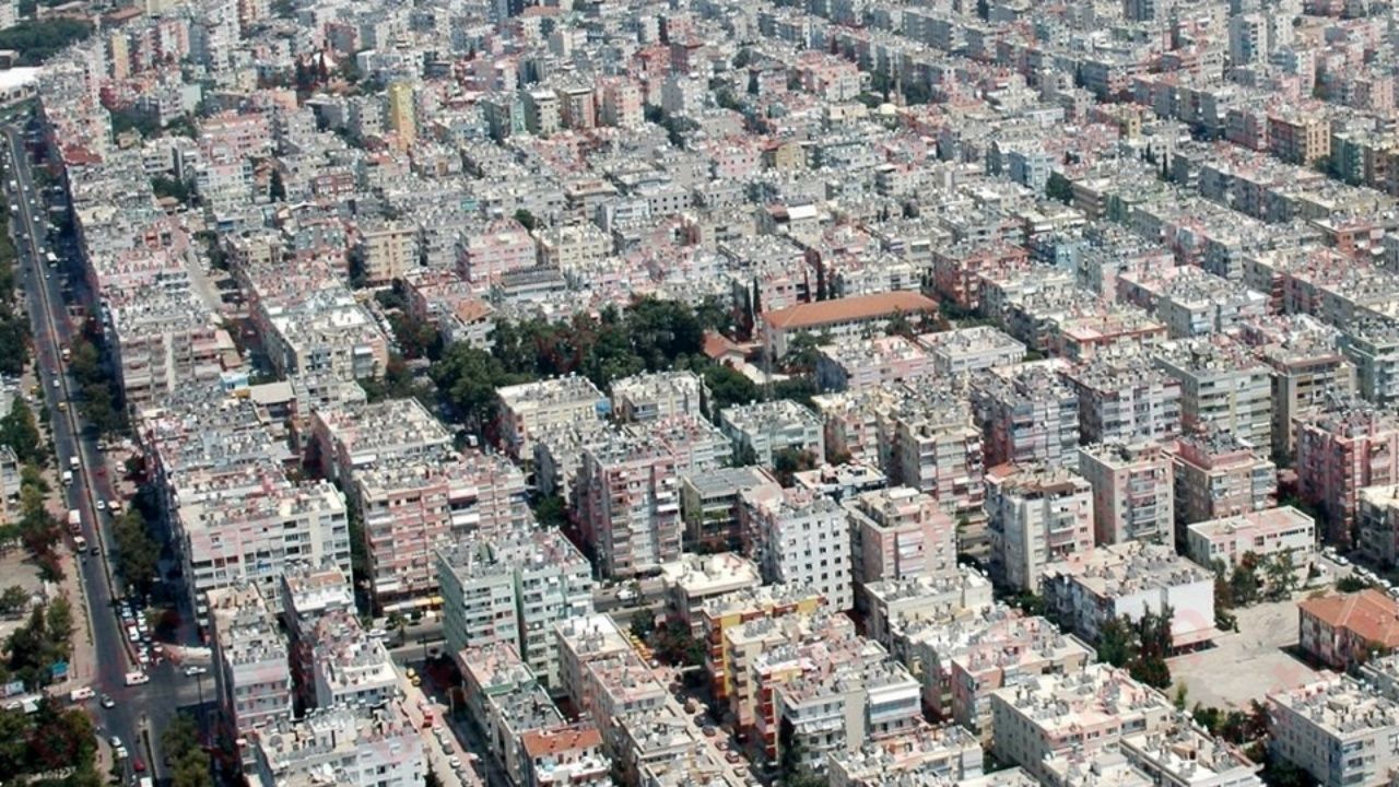 İstanbul'un en yaşlı binalarının olduğu ilçeler açıklandı! İlk 2'de o ilçeler var 10