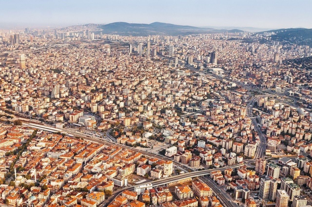 İstanbul'un en yaşlı binalarının olduğu ilçeler açıklandı! İlk 2'de o ilçeler var 4