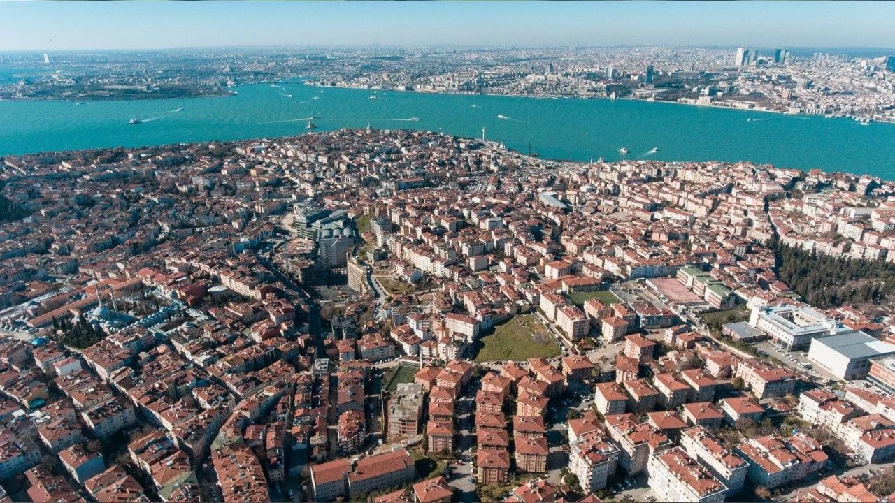 İstanbul'un en yaşlı binalarının olduğu ilçeler açıklandı! İlk 2'de o ilçeler var 16