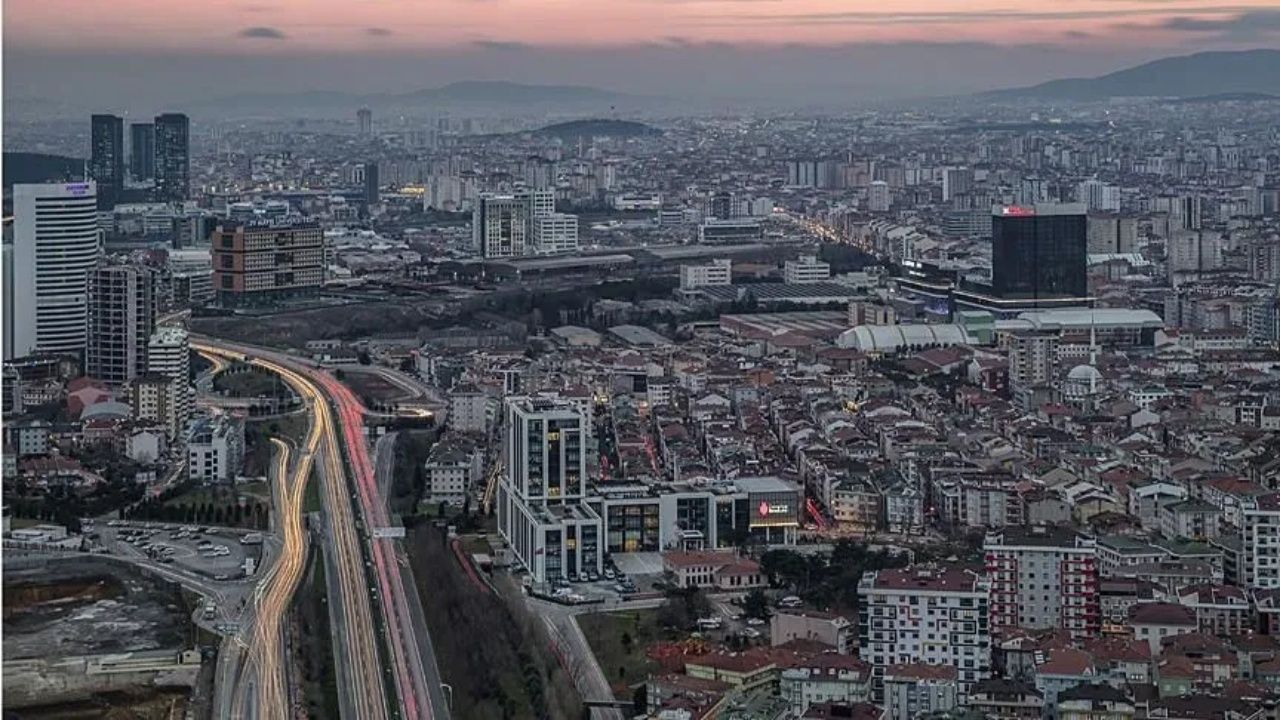 İstanbul'un en yaşlı binalarının olduğu ilçeler açıklandı! İlk 2'de o ilçeler var 17