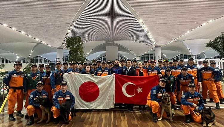 Japon yarbayın omzundaki arma Türk halkını duygulandırdı 4