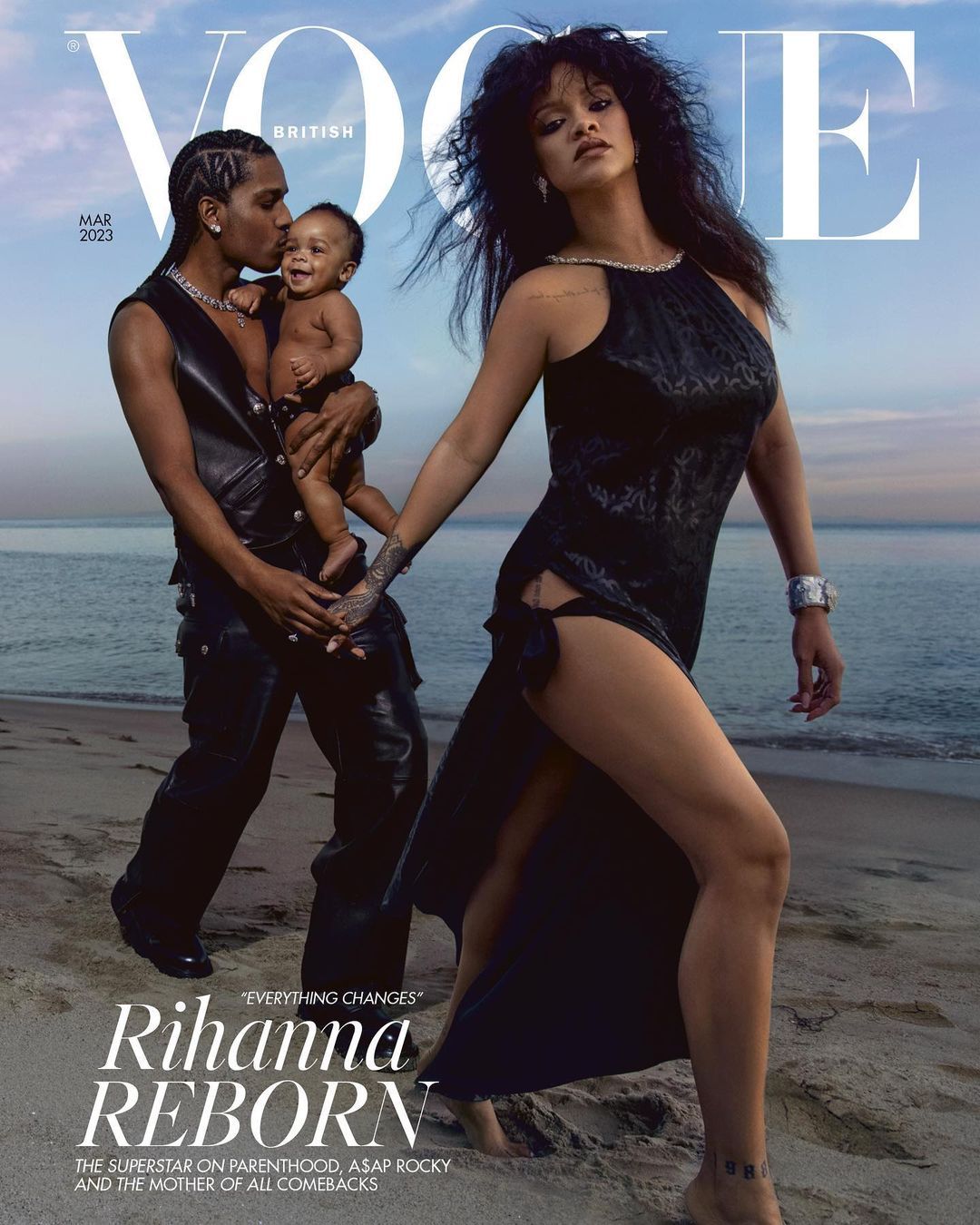 İkinci bebeğine hamile olan Rihanna, oğluyla objektif karşısına geçti 4