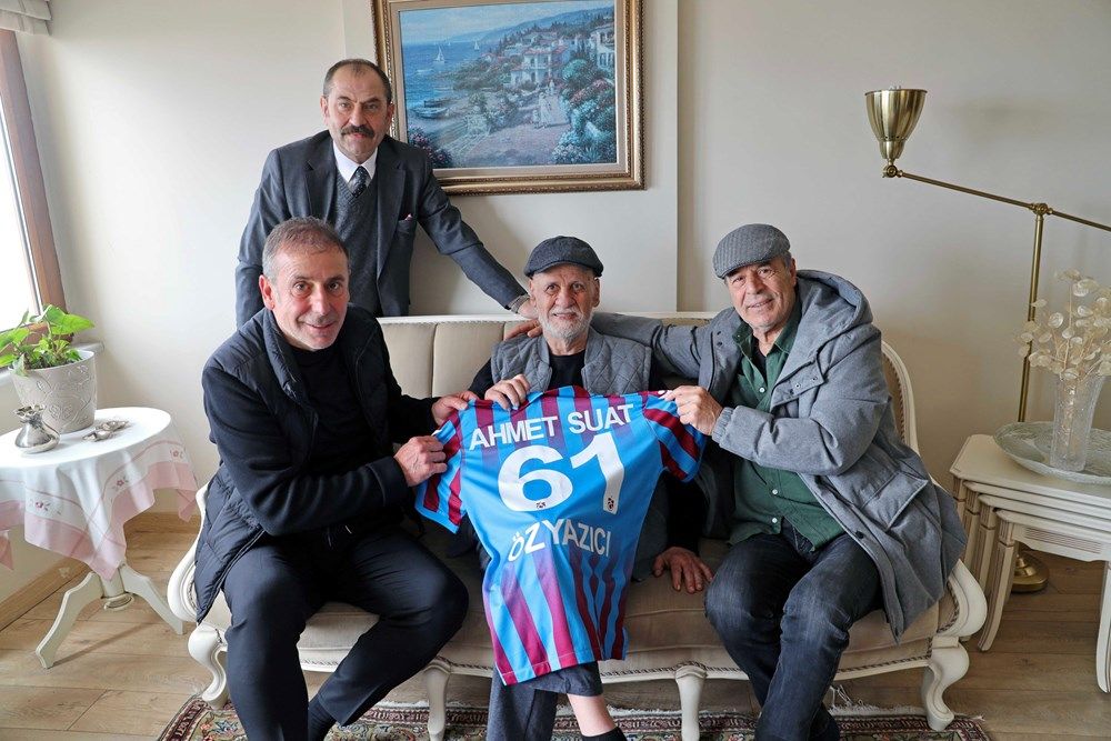 Ahmet Suat Özyazıcı'nın başarılarla dolu kariyeri! 3