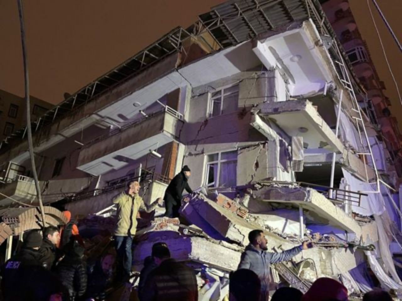 Deprem destekleri ile ilgili tüm merak edilenler! İşte 7 soru 7 cevapla deprem desteği 9