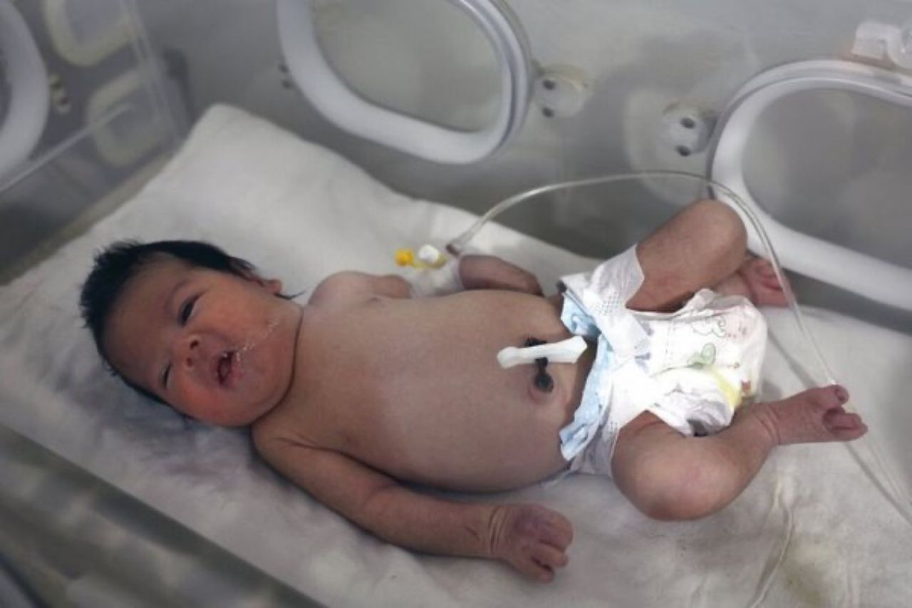 Ölen annesinin adı verildi! Suriye'de enkaz altında doğan Aya bebeğin yeni ailesi belli oldu 4