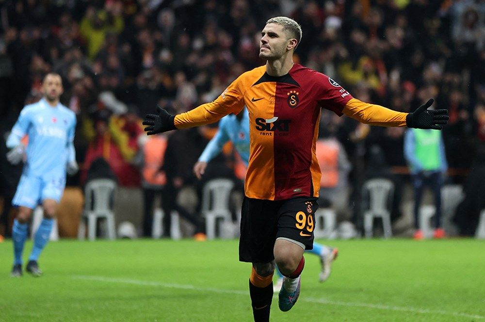 İtalyan devlerinin gözü kulağı Galatasaray'da! 6