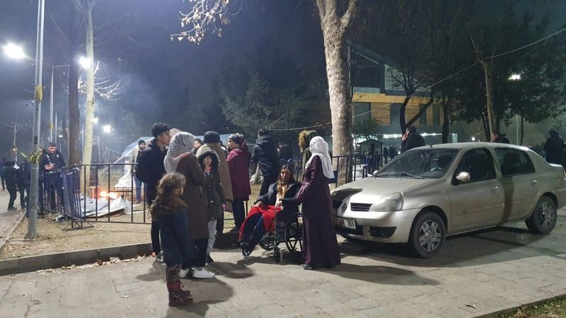 Hatay’daki depremin ardından bölgeden ilk kareler! 23
