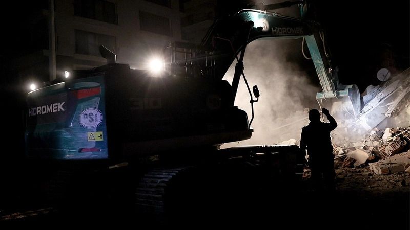 Hatay’daki depremin ardından bölgeden ilk kareler! 3