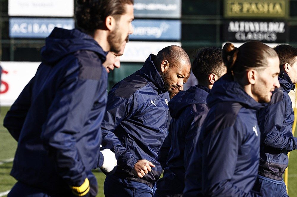 Fenerbahçe'de hedef şaştı! Aubameyang yerine bambaşka bir dünya yıldızı... 2
