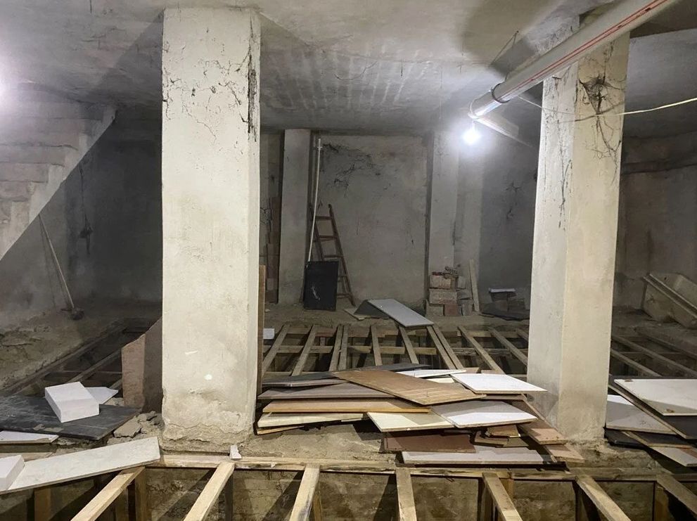 Böylesi görülmedi: Yukarıya değil aşağıya doğru kaçak kat 1