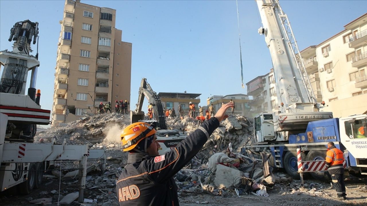 Dünya acil koduyla paylaştı! Hatay depremi dünya gündeminde 1