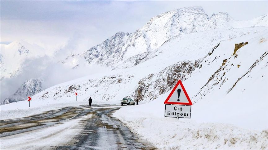Sağanak, kar, sis... Meteoroloji çığ tehlikesine karşı uyardı! 1