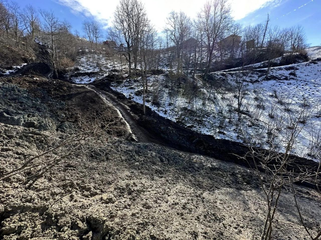 Ordu'da heyelan felaketi! 1,5 metrelik yarıklar oluştu, 3 ev hasar gördü 5