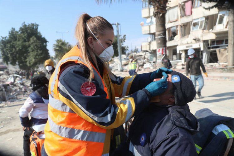 Hatay'da tetanos aşısı yapılmaya başlandı: Mahalle mahalle gezerek aşı yapılıyor! 1