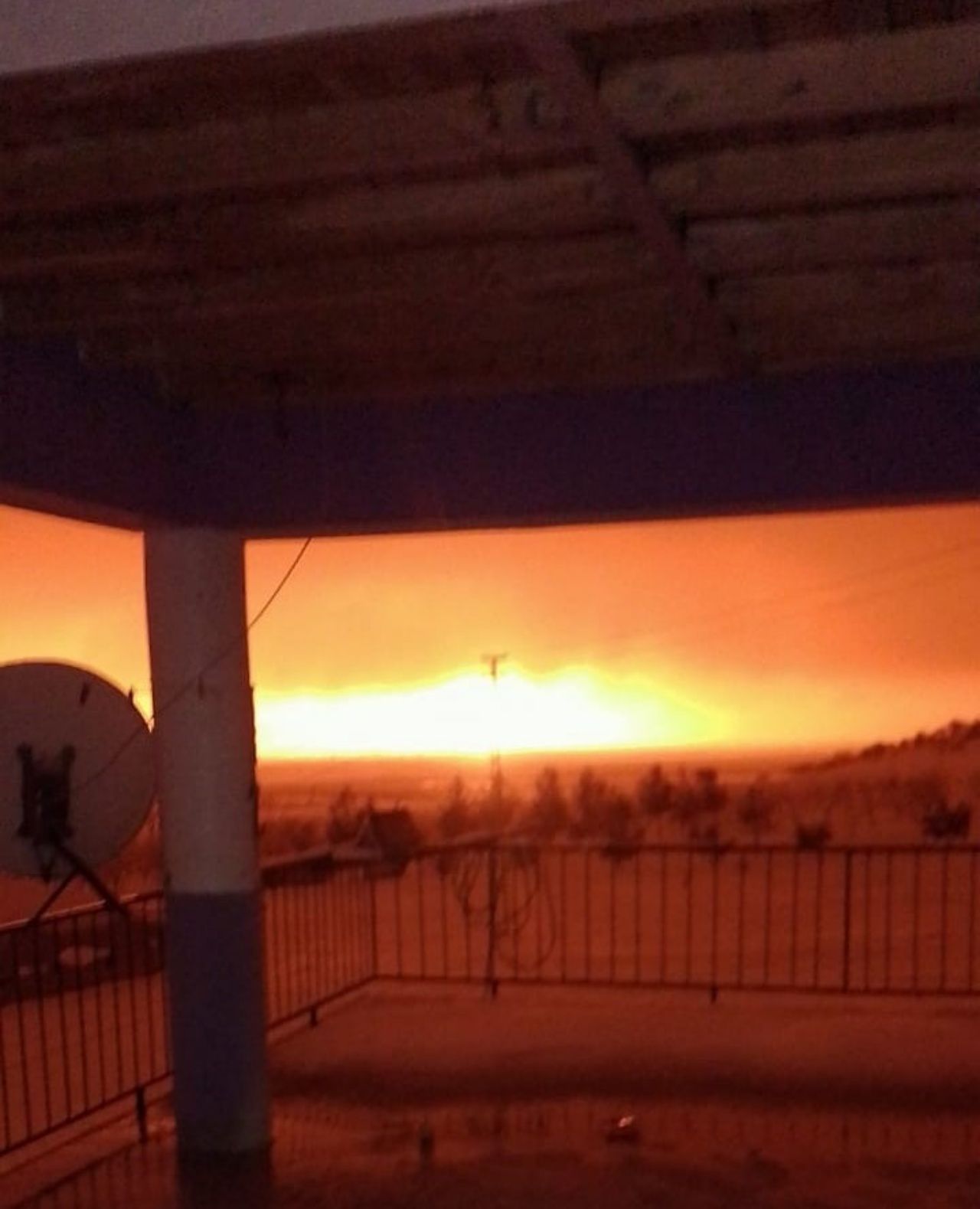 Suyun içinden alevler yükseldi! Deprem sırasında Adıyaman Gölü'nde korkutan görüntü 1