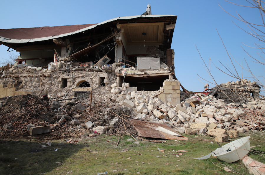 Zerda dizisinin çekildiği  Hurşit Ağa Konağı depremde yıkıldı 6