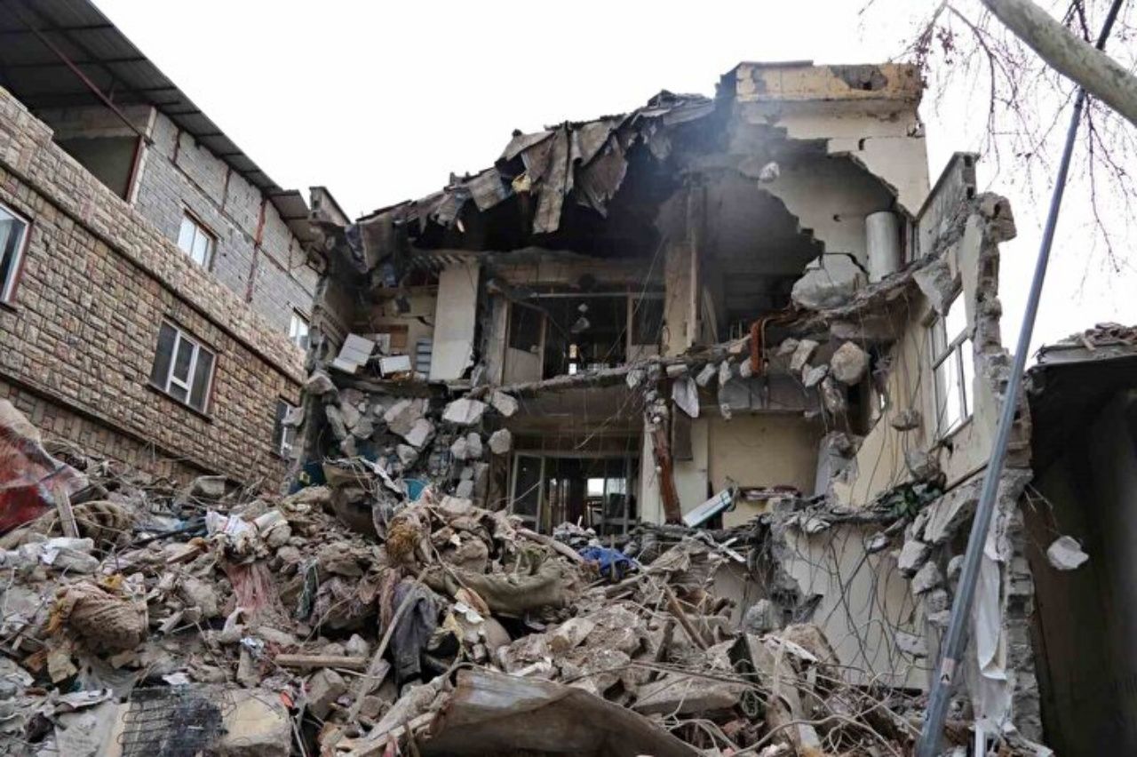 Deprem bölgesinden kahreden görüntüler! Her şehirde başka bir hüzün, başka bir acı 14