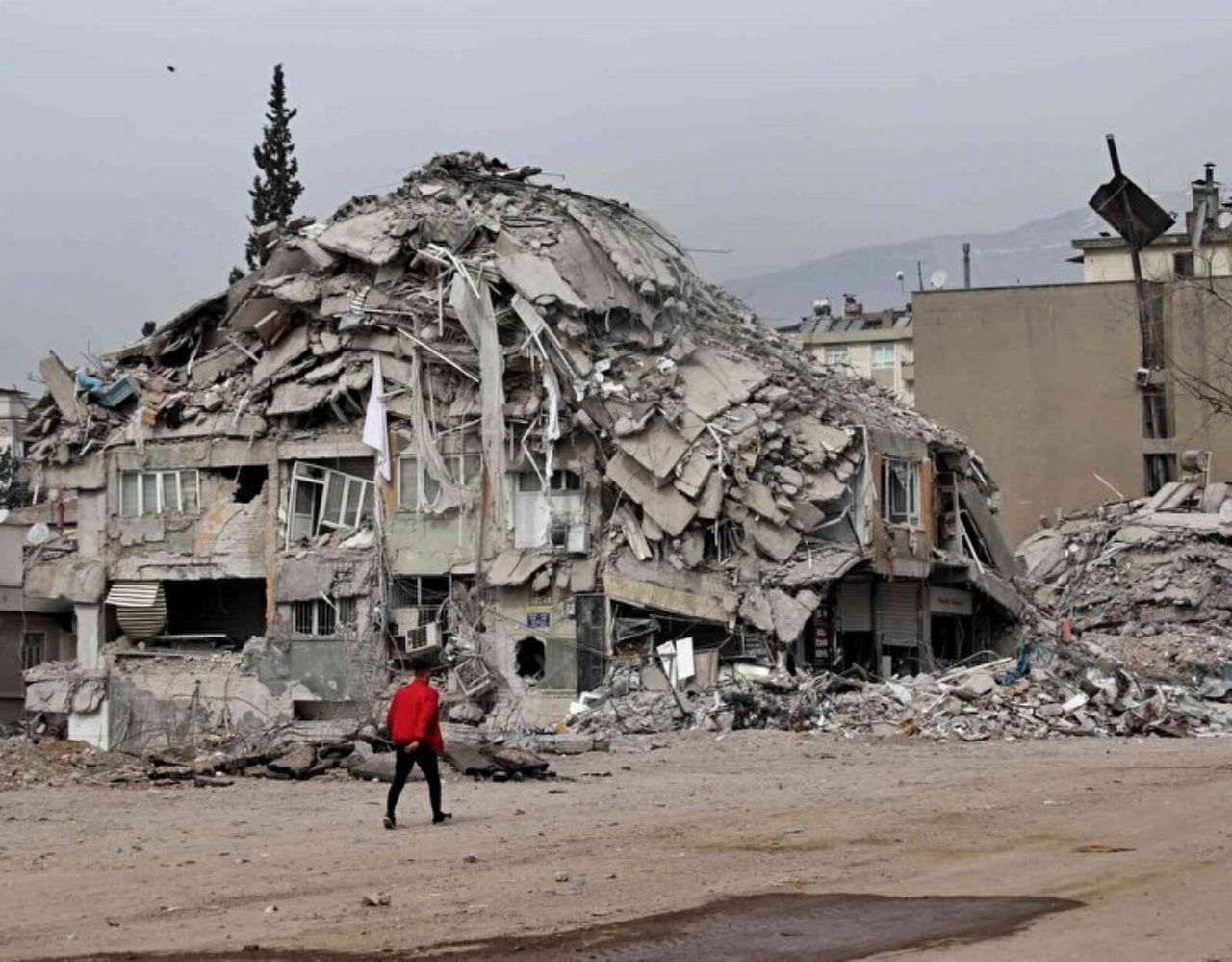 Deprem bölgesinden kahreden görüntüler! Her şehirde başka bir hüzün, başka bir acı 16