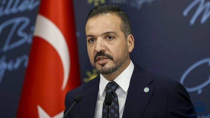 Cumhurbaşkanı adaylığına yeşil ışık yakan Ersan Şen, Twitter'da gündem oldu 2