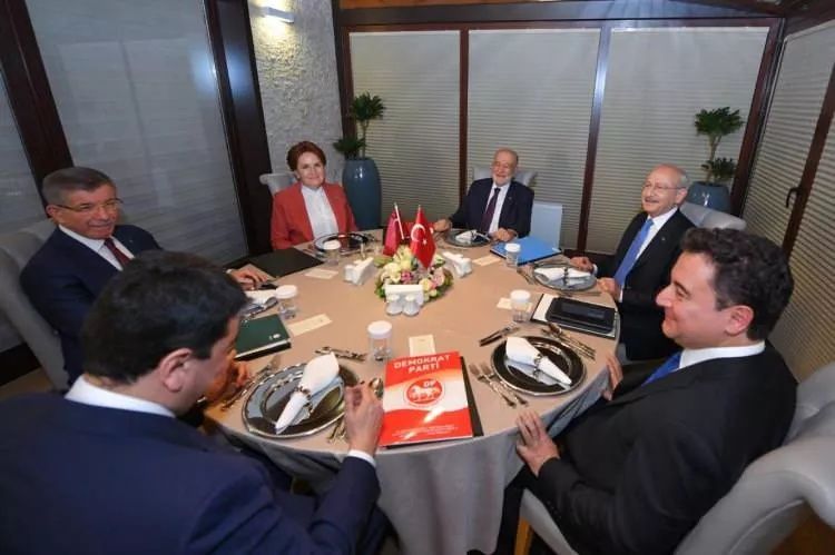 Kılıçdaroğlu'nun adaylığı yabancı basında geniş yankı uyandırdı! 3