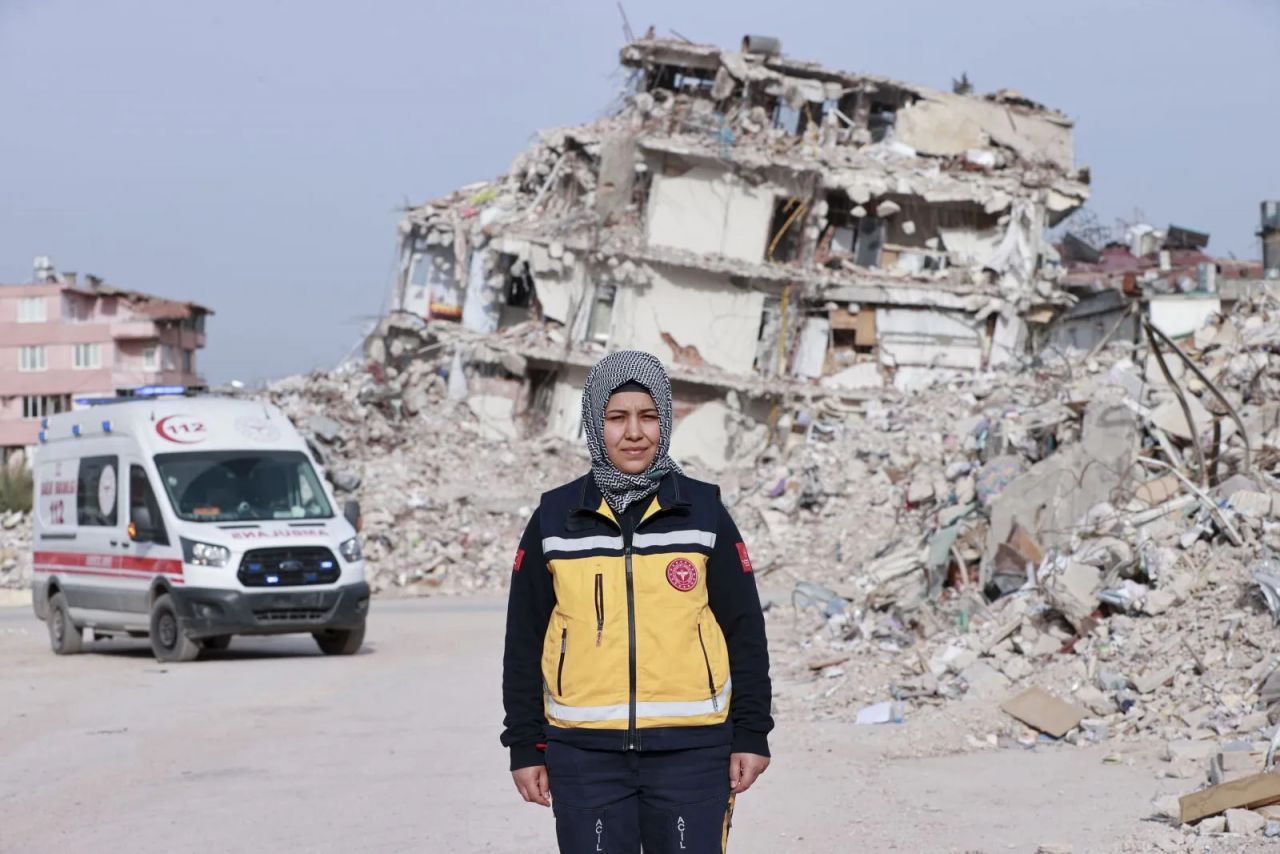 İşte deprem bölgesinin kahraman kadınları... 12