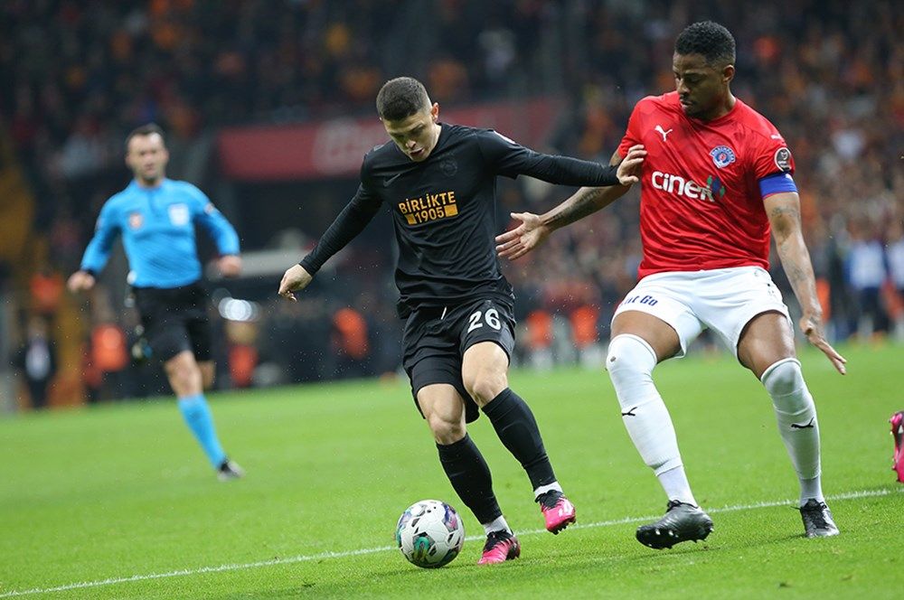 Galatasaray ve Okan Buruk'dan rekor üstüne rekor! 7