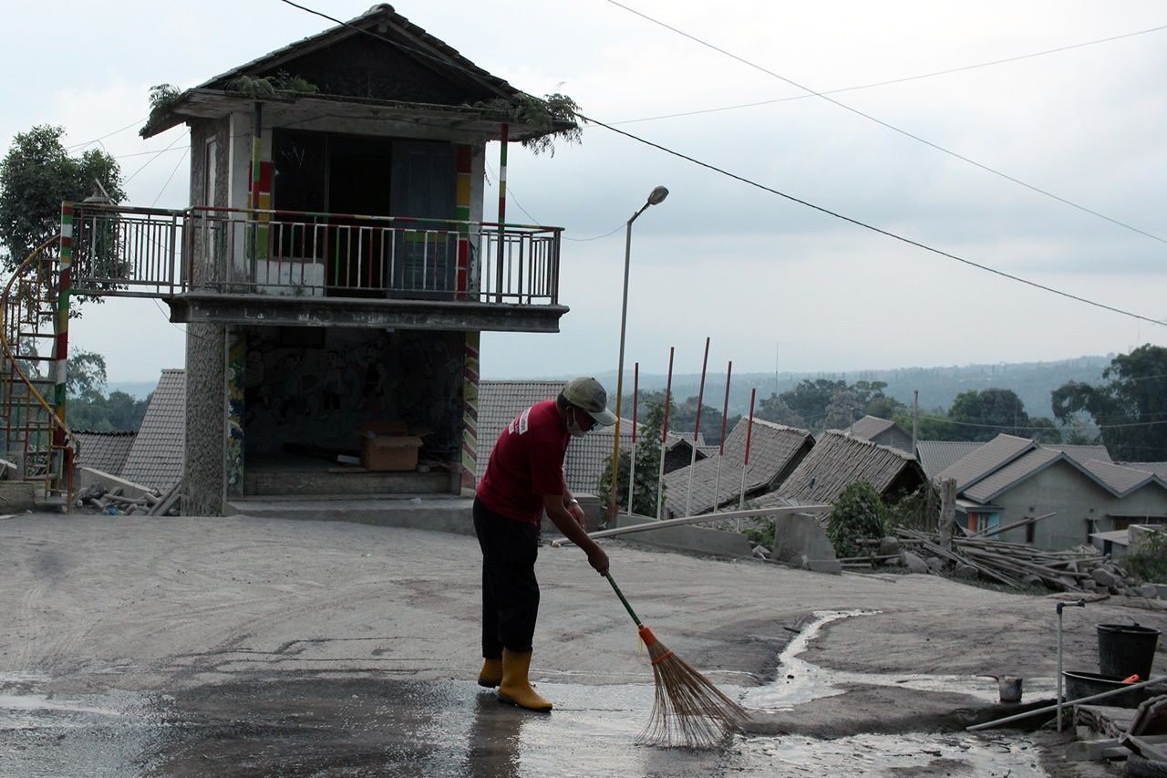 Yanardağ faaliyete geçti! Turizm ve madencilik faaliyetleri durduruldu 5