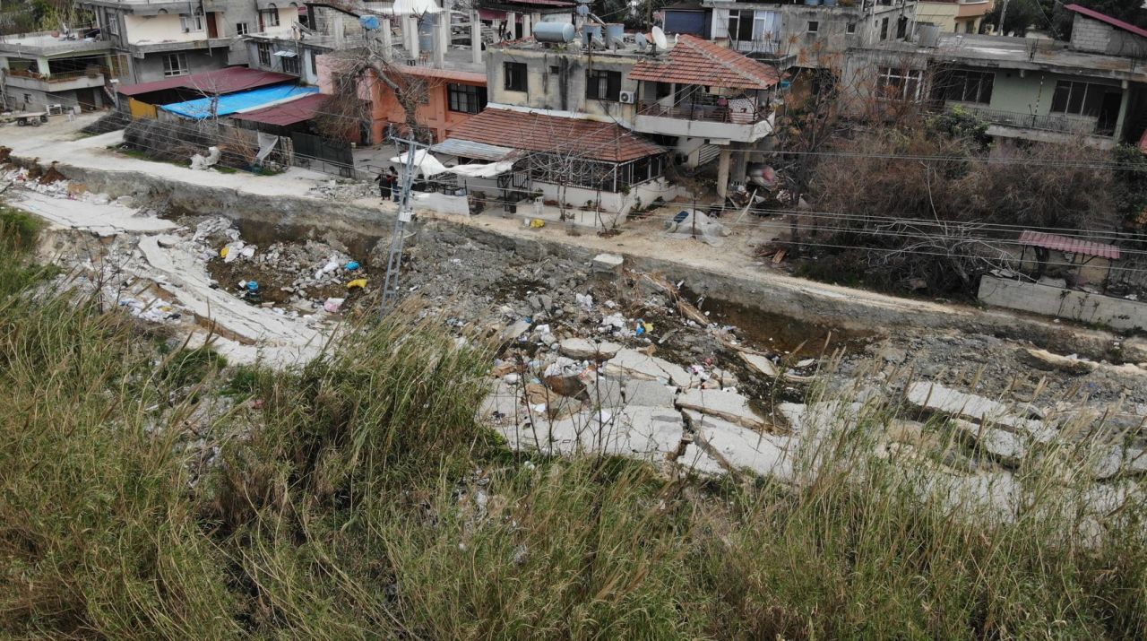 Hatay'dan korkunç görüntüler: İşte fay hattının geçtiği yerlerin hali 7
