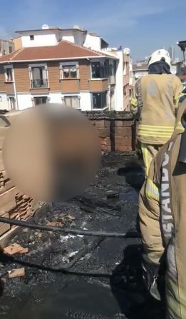 Terk edilmiş binada yangın çıktı: Yangının ardından çatı katında şok eden görüntüyle karşılaştılar 2