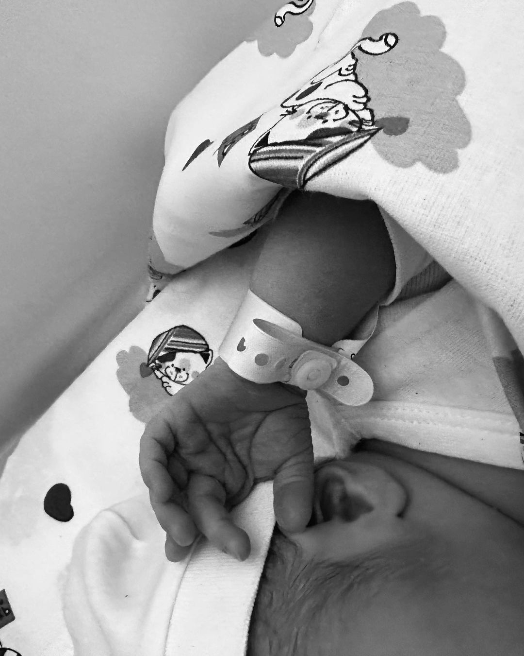 İlkay Gündoğan ile Sara Arfaoui'nin bebeği dünyaya geldi 4
