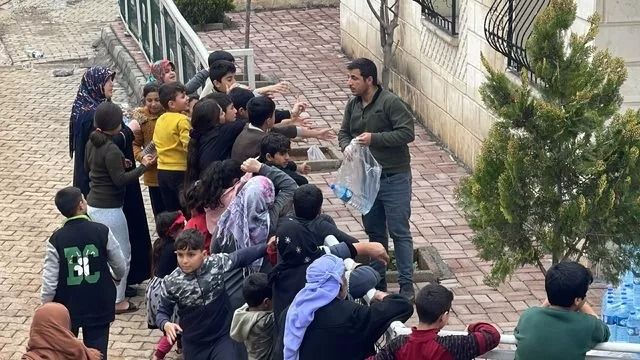 Sel felaketi 170 araca mezar oldu! En son cep telefonuyla sel görüntüsünü çekiyordu... 1
